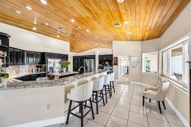 10700 SW 139th Rd, Miami, FL 33176