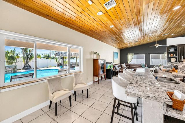 10700 SW 139th Rd, Miami, FL 33176