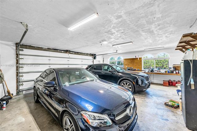 10700 SW 139th Rd, Miami, FL 33176