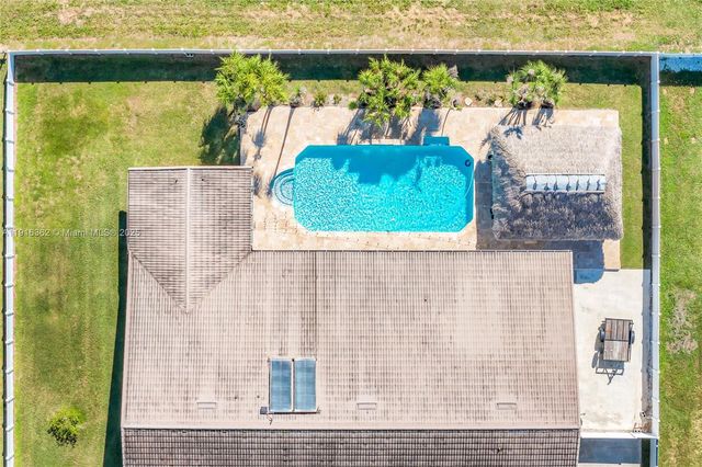 10700 SW 139th Rd, Miami, FL 33176