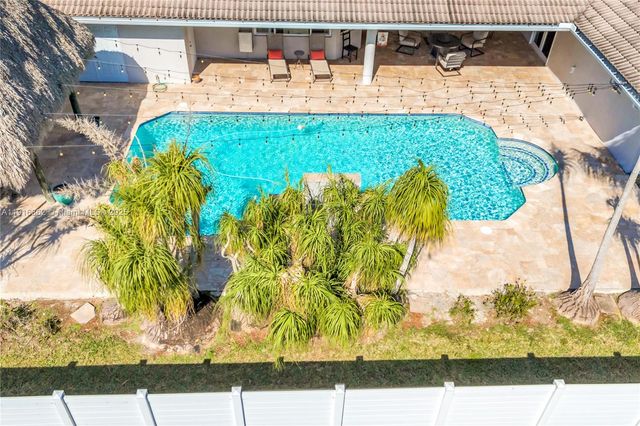 10700 SW 139th Rd, Miami, FL 33176