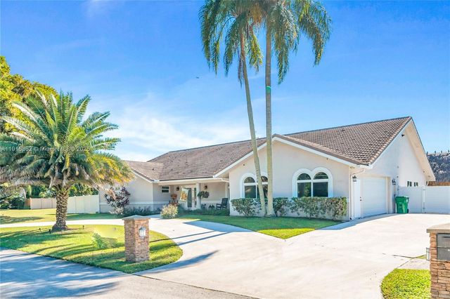 10700 SW 139th Rd, Miami, FL 33176