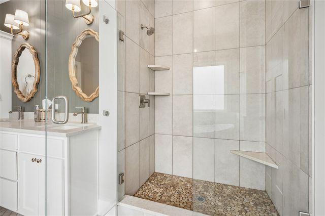 2105 Timberview Drive, Norwalk, IA 50211