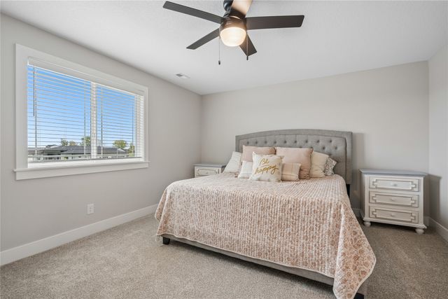 2105 Timberview Drive, Norwalk, IA 50211