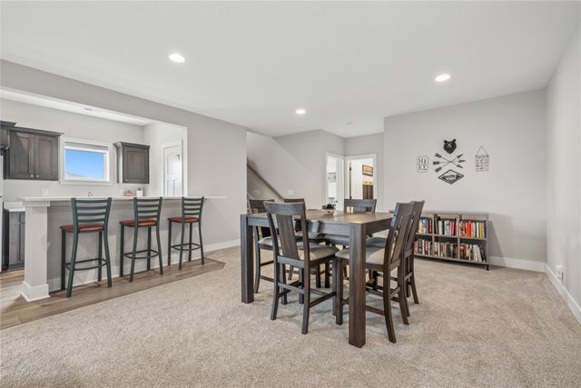 2105 Timberview Drive, Norwalk, IA 50211