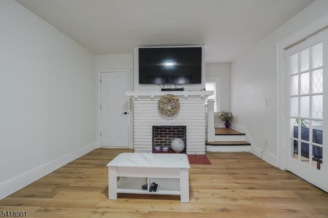 130 Elmwood Ave, East Orange City, NJ 07018