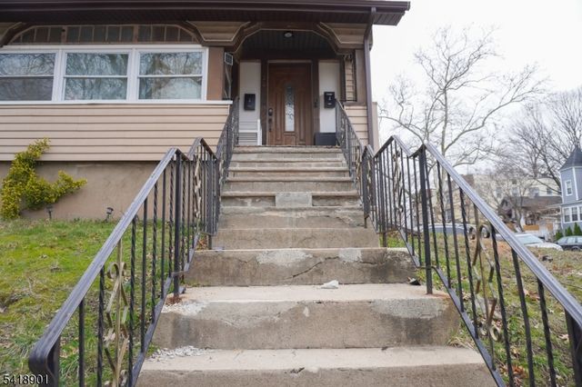 130 Elmwood Ave, East Orange City, NJ 07018