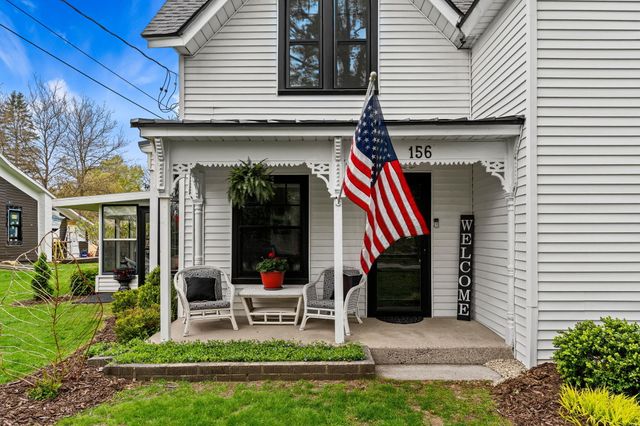 156 S Union Street, Douglas Vllg, MI 49406