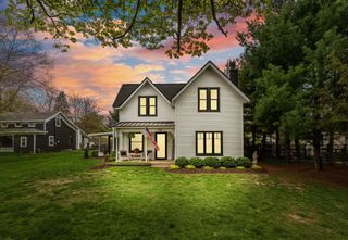 156 S Union Street, Douglas Vllg, MI 49406