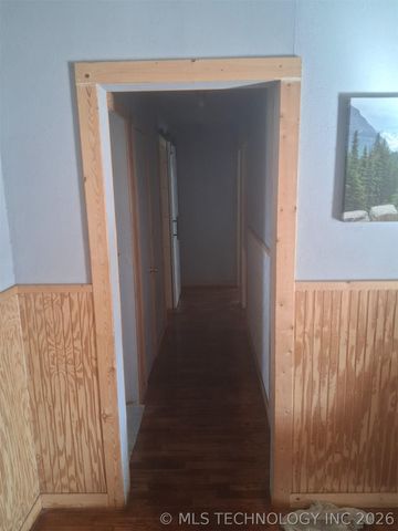 1104 Hilldale Drive, Eufaula, OK 74432