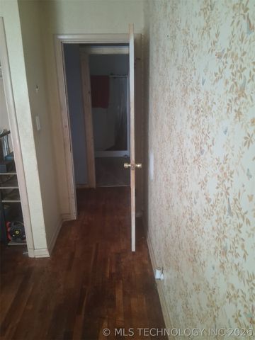 1104 Hilldale Drive, Eufaula, OK 74432