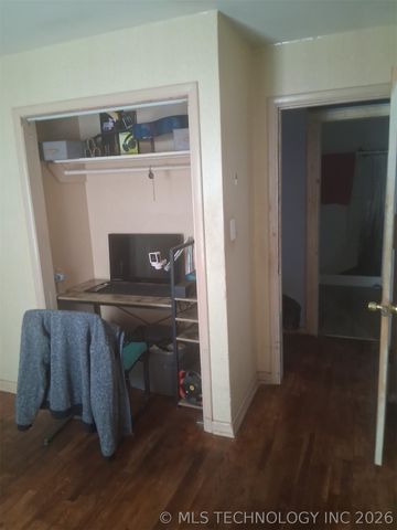 1104 Hilldale Drive, Eufaula, OK 74432