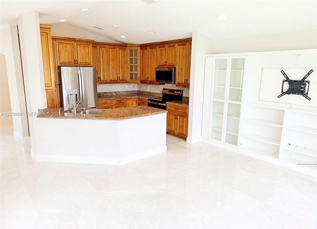 1212 Falls Boulevard, Weston, FL 33327