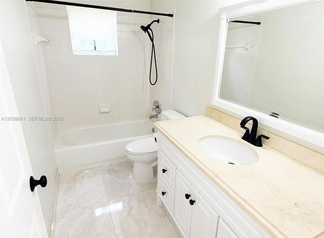 1212 Falls Boulevard, Weston, FL 33327