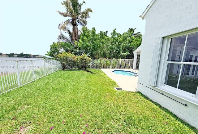 1212 Falls Boulevard, Weston, FL 33327