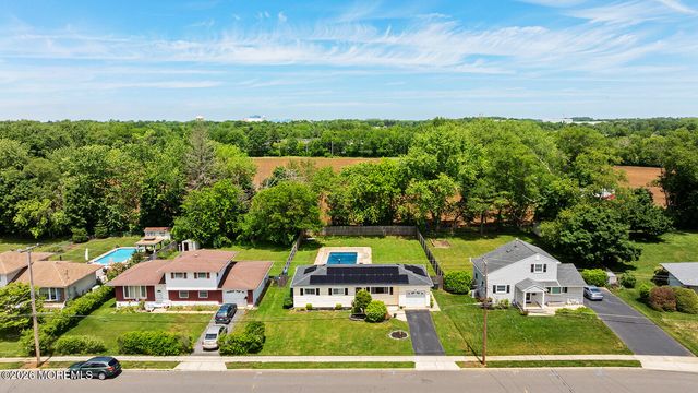 114 Wynnewood Court, Freehold, NJ 07728