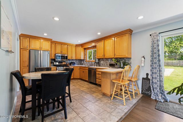 114 Wynnewood Court, Freehold, NJ 07728