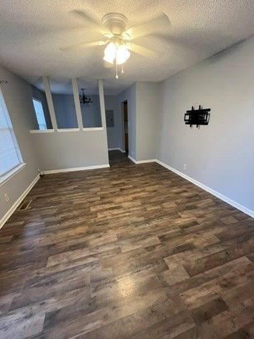 717 Polk Ave, Oak Grove, KY 42262