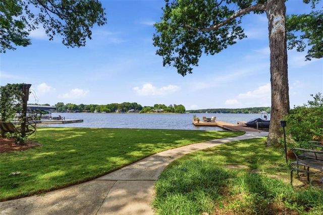 165 Lakeview Drive, Eatonton, GA 31024