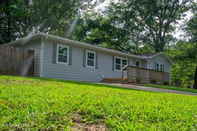 305 Lodi Drive, Pearl, MS 39208