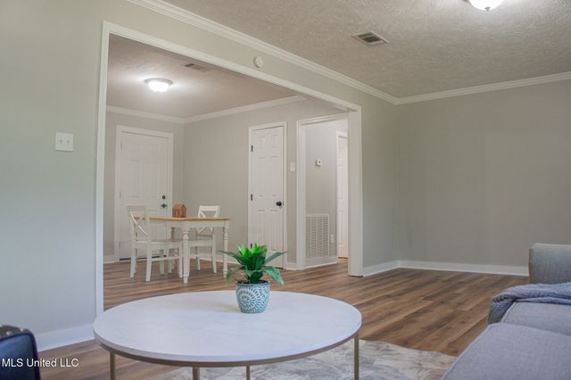 305 Lodi Drive, Pearl, MS 39208