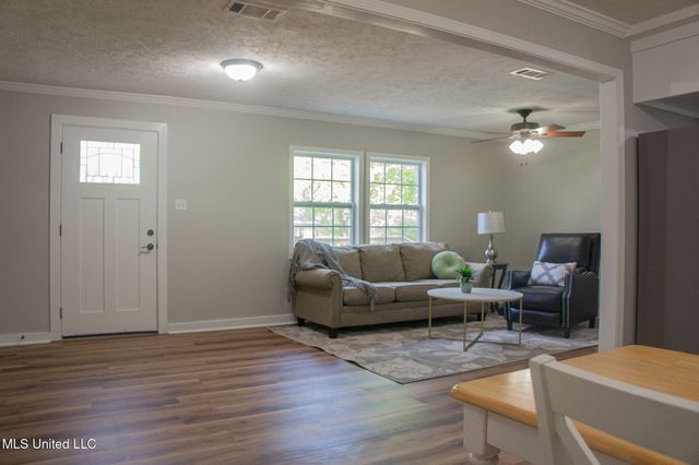 305 Lodi Drive, Pearl, MS 39208
