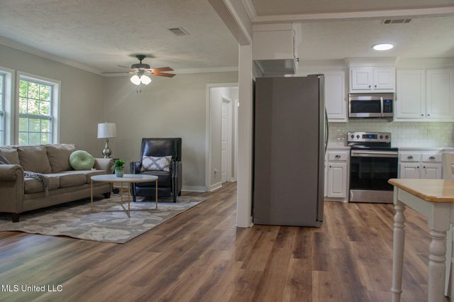 305 Lodi Drive, Pearl, MS 39208