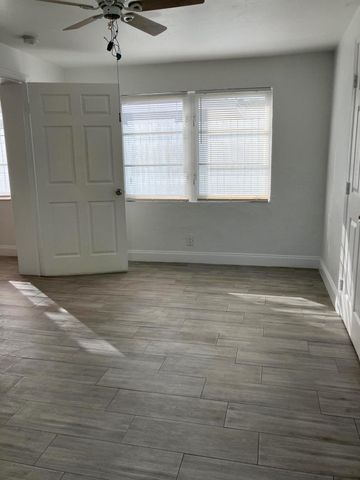 949 30th Street, West Palm Beach, FL 33407