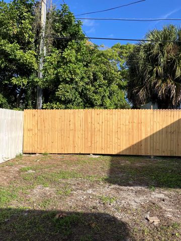 949 30th Street, West Palm Beach, FL 33407