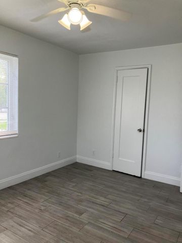 949 30th Street, West Palm Beach, FL 33407