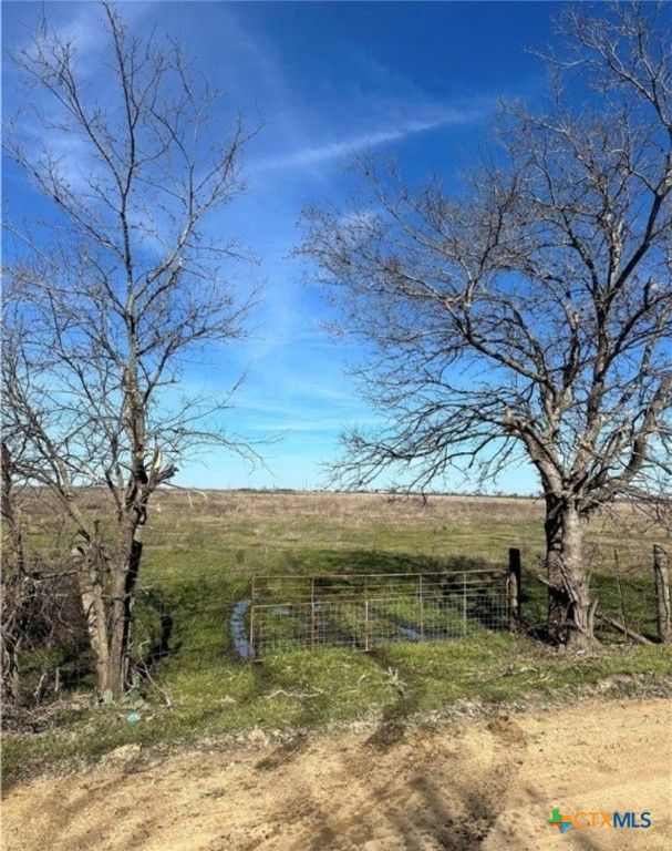 2472 County Road 115, Rogers, TX 76569