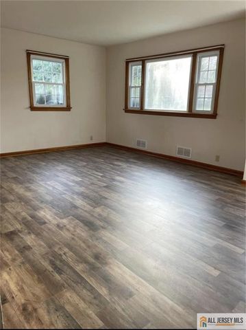 1601 W 7th Street, Piscataway, NJ 08854