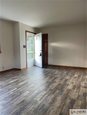 1601 W 7th Street, Piscataway, NJ 08854