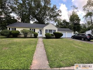 1601 W 7th Street, Piscataway, NJ 08854