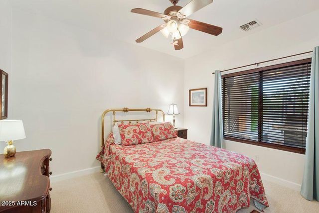 1016 E DESERT HILLS ESTATE Drive, Phoenix, AZ 85086