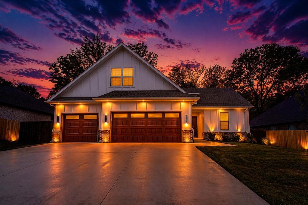 1205 Bunker Drive, Pea Ridge, AR 72751