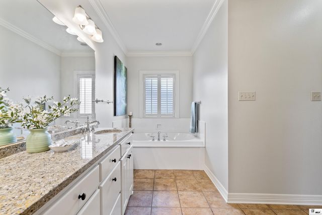 156 EAST SHORE ROAD, Monroe, LA 71203