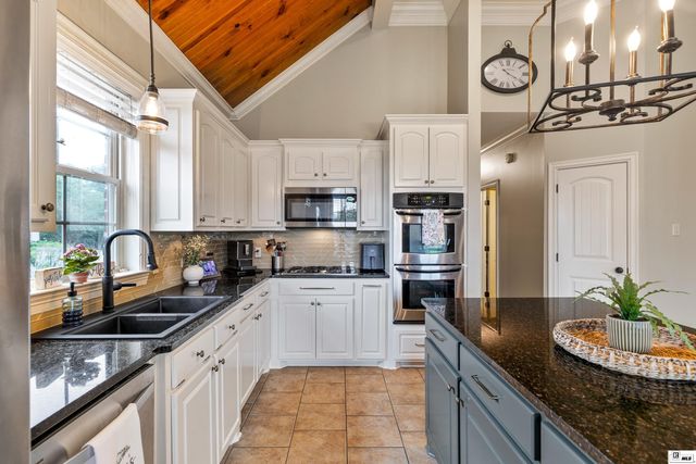 156 EAST SHORE ROAD, Monroe, LA 71203
