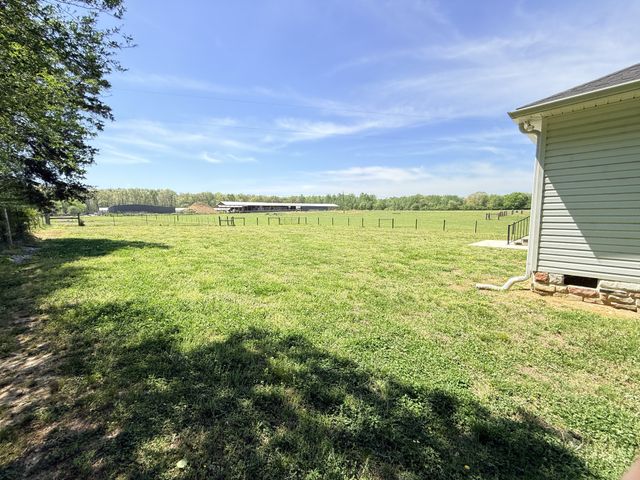 1113 Hurricane Rd, Tullahoma, TN 37388