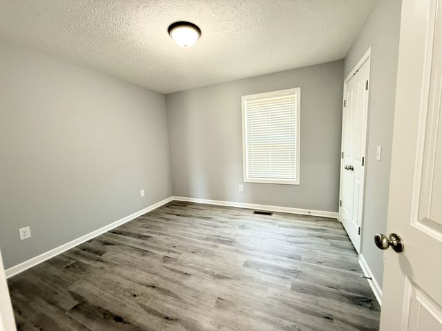 1113 Hurricane Rd, Tullahoma, TN 37388