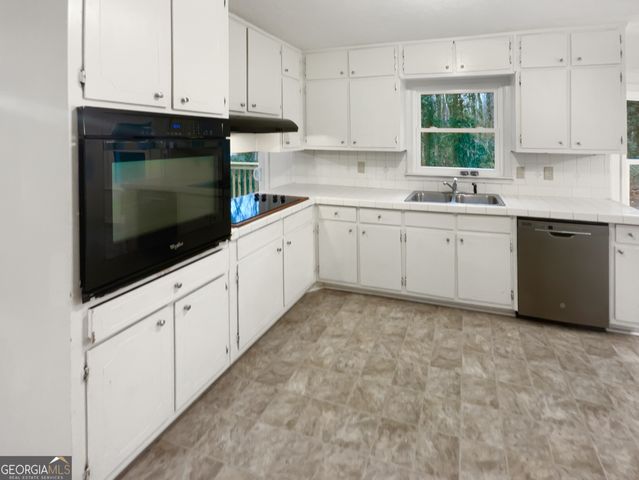 4726 Alpine Drive SW, Lilburn, GA 30047