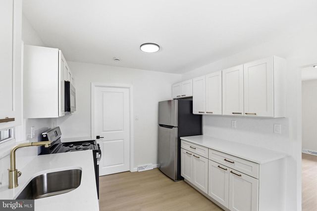 710 E GIBBSBORO RD, Lindenwold, NJ 08021