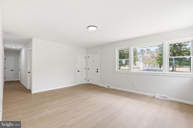 710 E GIBBSBORO RD, Lindenwold, NJ 08021