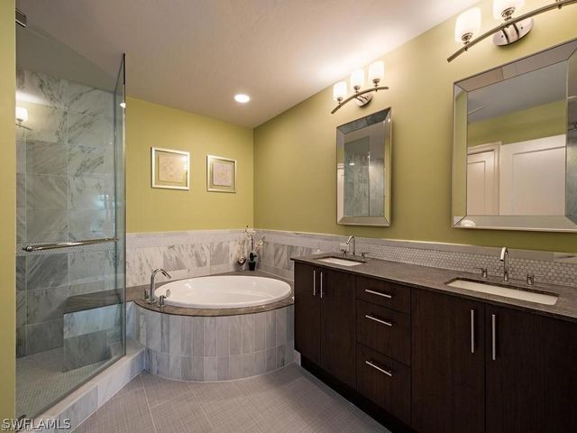 9123 Strada PL 7306, Naples, FL 34108