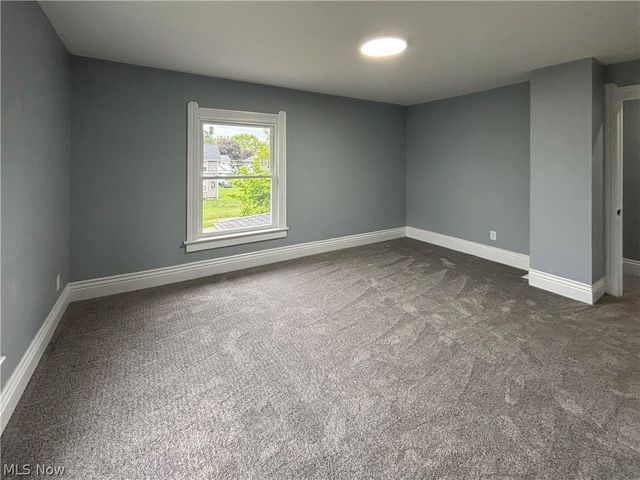 705 9th Street SW, Massillon, OH 44647