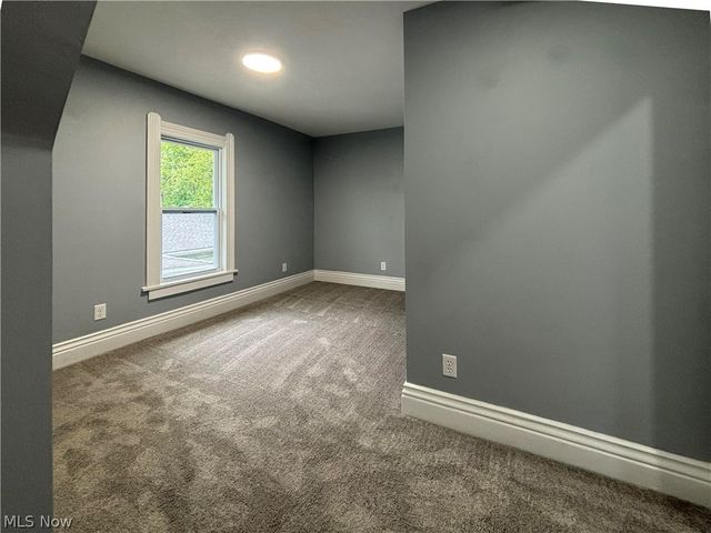 705 9th Street SW, Massillon, OH 44647