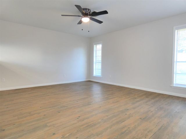 604 Golfview Drive, Richmond, TX 77469
