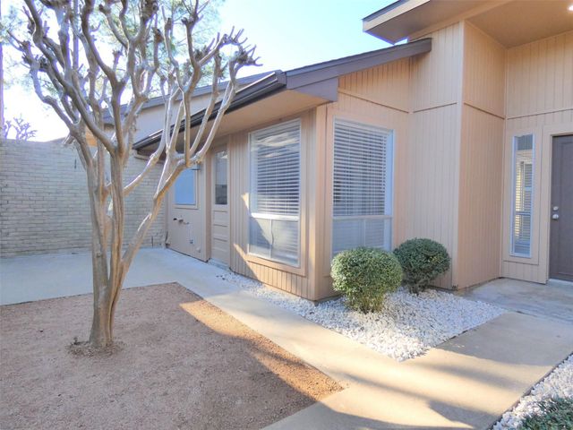 604 Golfview Drive, Richmond, TX 77469