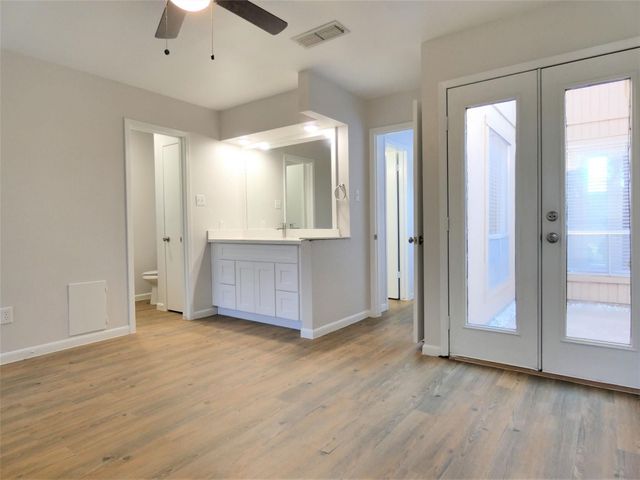 604 Golfview Drive, Richmond, TX 77469