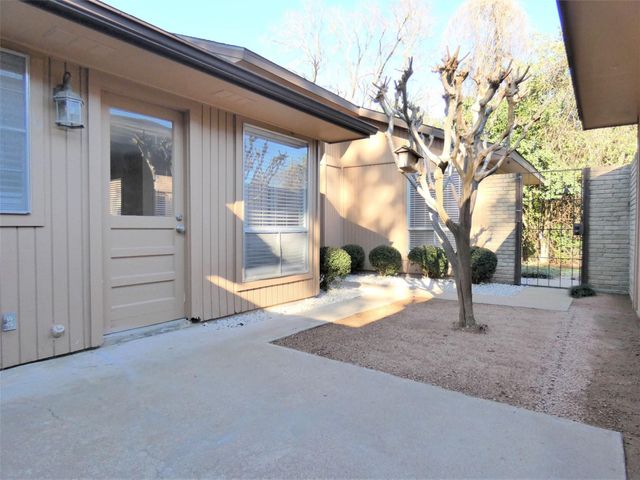 604 Golfview Drive, Richmond, TX 77469